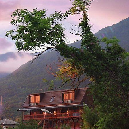 Абхазская Усадьба Gagra Exterior foto