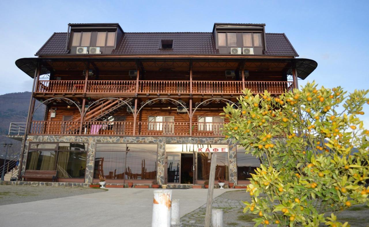 Абхазская Усадьба Gagra Exterior foto