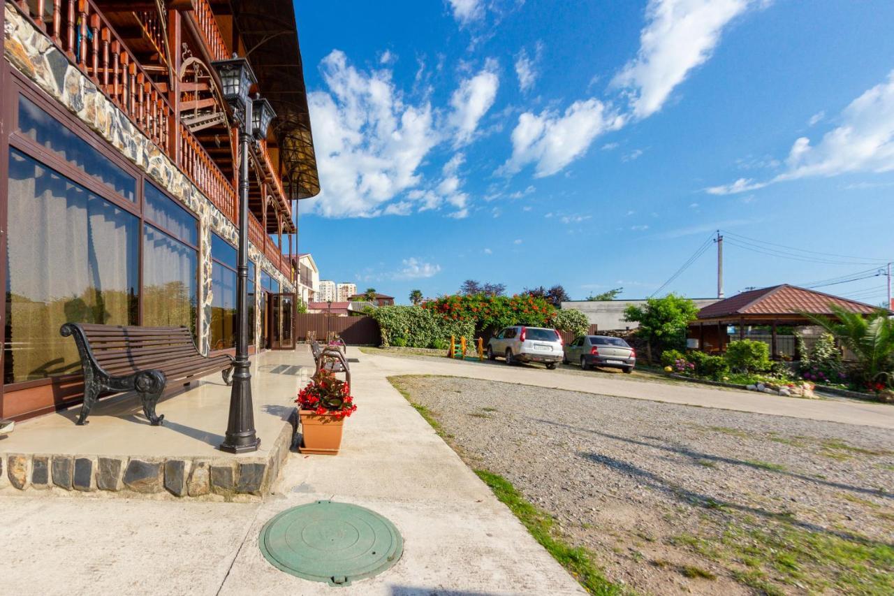 Абхазская Усадьба Gagra Exterior foto